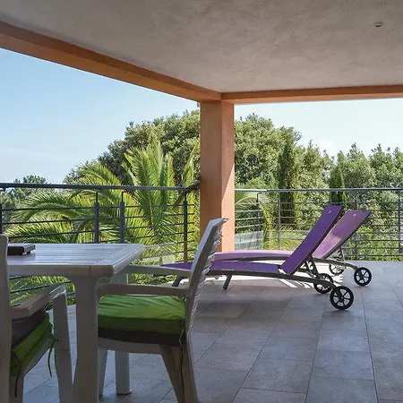 Three-bedroom Holiday In Vecchio Πόρτο Βέκιο
